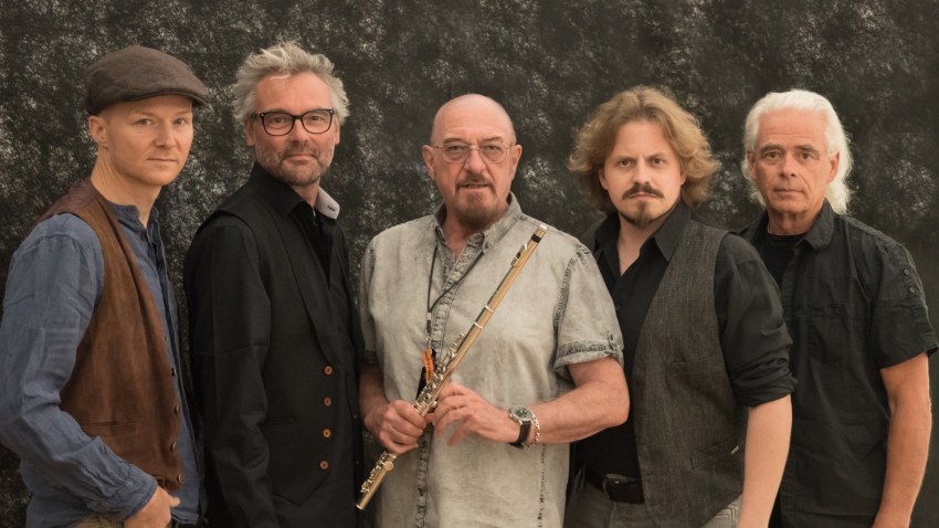 picture JETHRO TULL