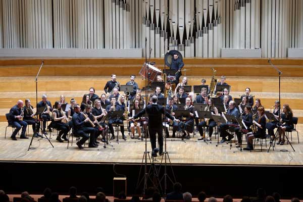 picture SAXOPHOBIA: Koncert 60-členného saxofónového orch.