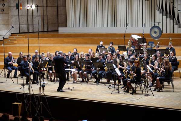 picture SAXOPHOBIA: Koncert 60-členného saxofónového orch.