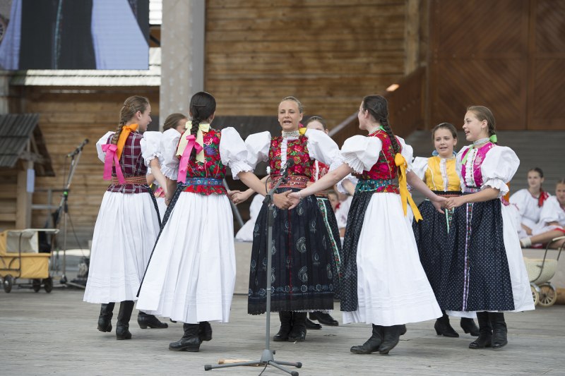 picture 61. ročník Folklórneho festivalu Východná 2015