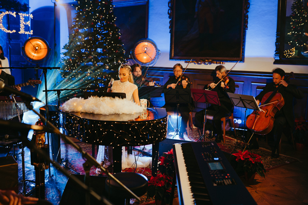 picture MÁRIA ČÍROVÁ - MOJE VIANOCE 2021 / ONLINE KONCERT