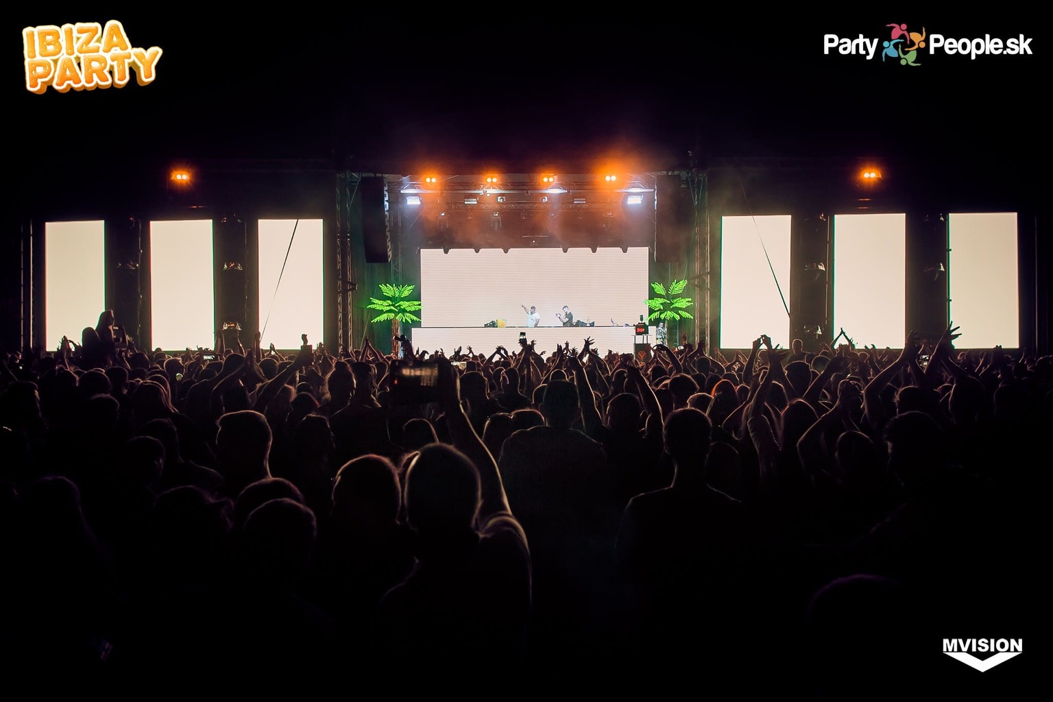 picture IBIZA PARTY 2024 open air