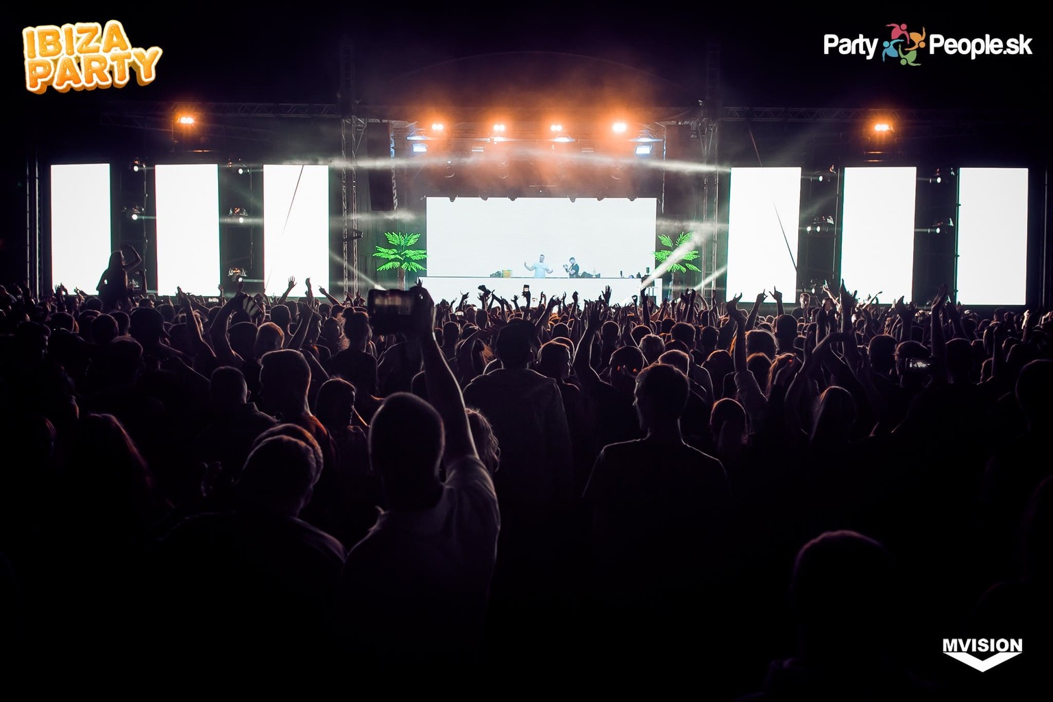 picture IBIZA PARTY 2024 open air