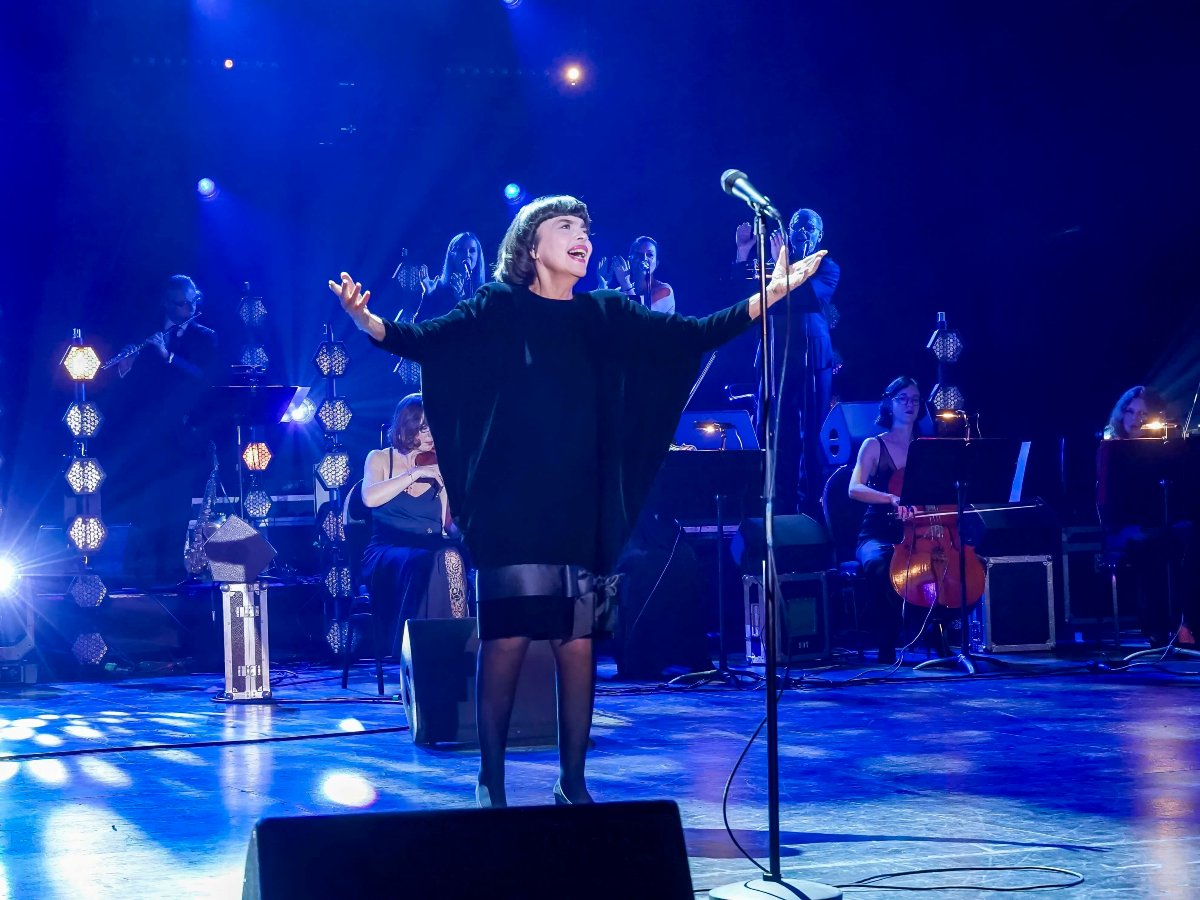 picture MIREILLE MATHIEU 2027